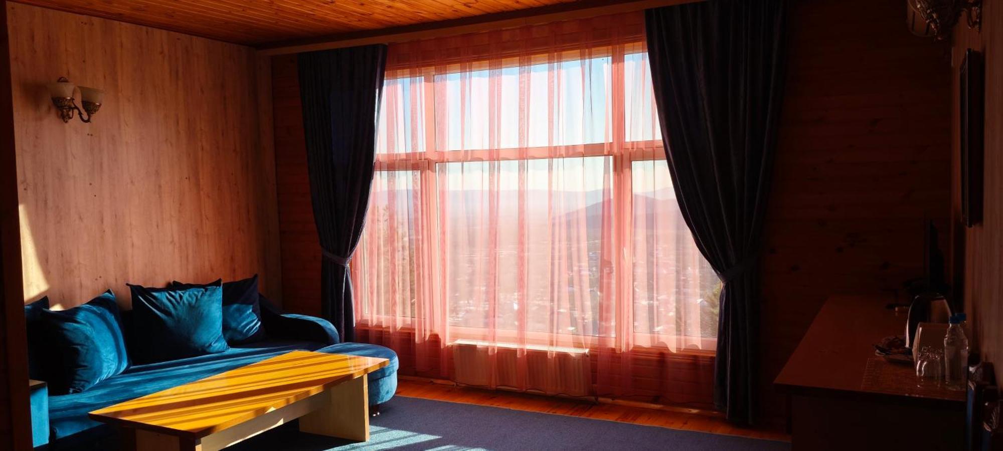 Kungut Hotel & Restaurant Şǝki Exteriér fotografie